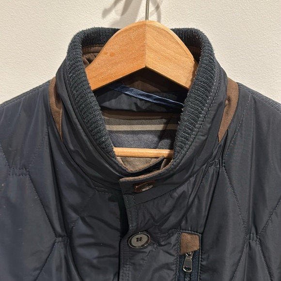 Hawes and Curtis Quilted Button up Jacket - Picture 3 of 8